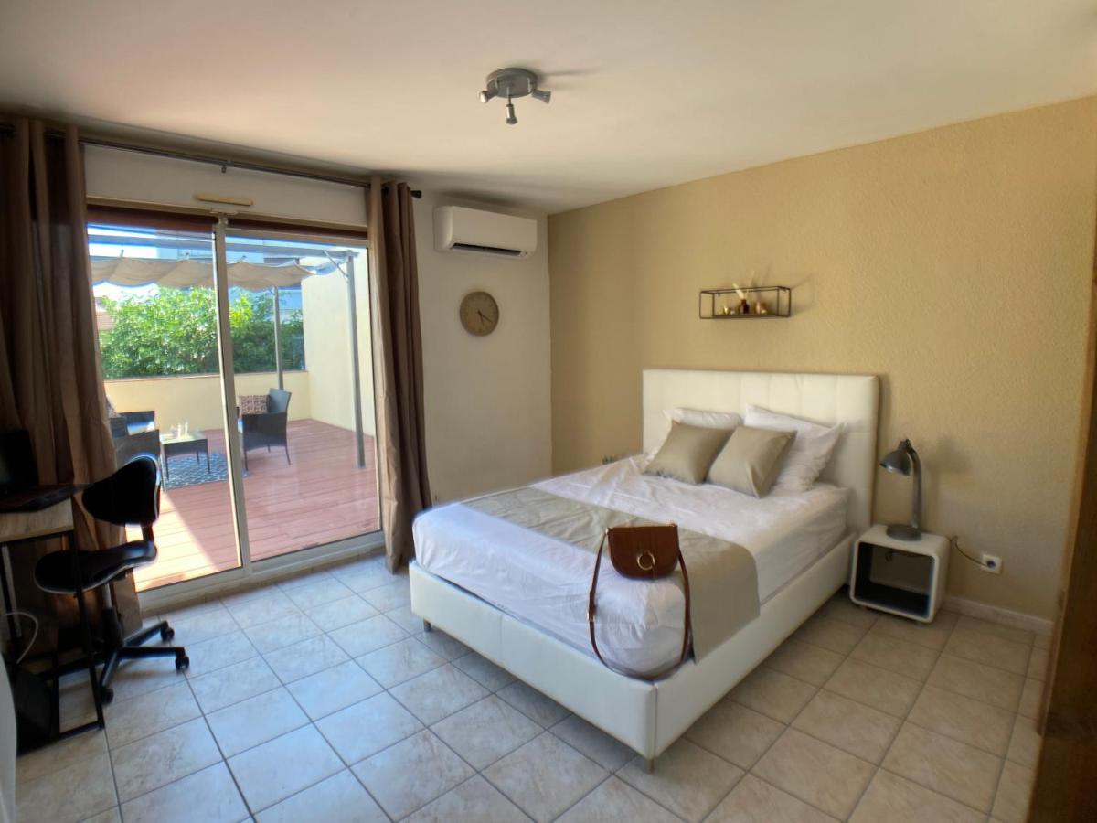 Studio Climatise Et Grande Terrasse Tarbes Centre Екстер'єр фото