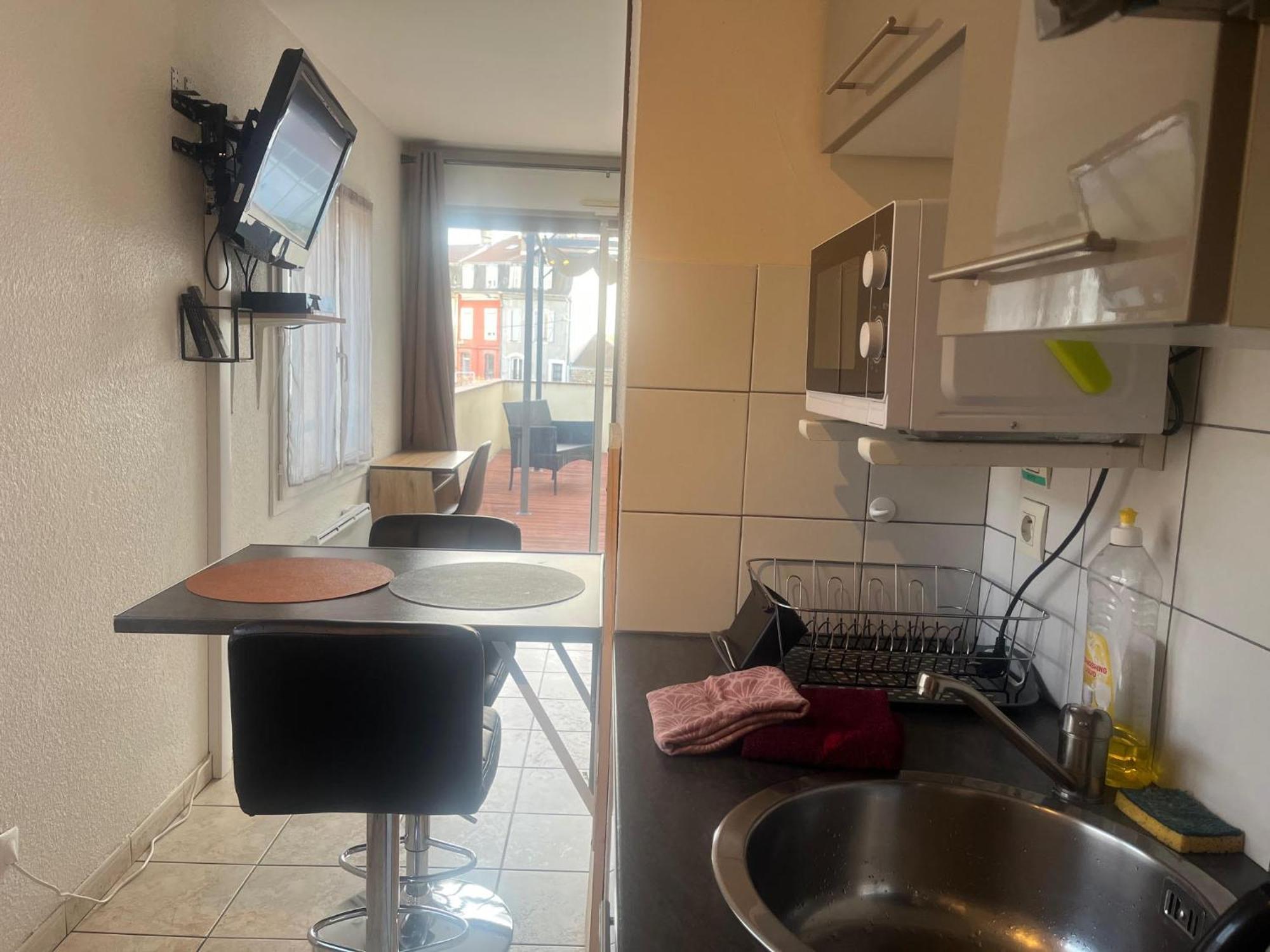 Studio Climatise Et Grande Terrasse Tarbes Centre Екстер'єр фото